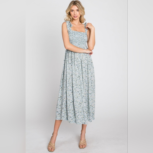 Pinkblush Dresses & Skirts - Pinkblush Floral Blue Midi Dress. Size M.